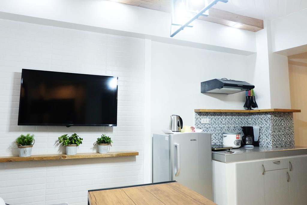 Vybe Travellers Pad Appartement Baguio City Buitenkant foto